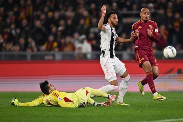 AS Roma v Juventus FC - Serie A Donyell Malen of A.S. Roma scores the goal for 3-1 during the 27th day of the Serie A Championship between A.S. Roma and Juventus F.C. at the Olympic Stadium in Rome, Italy, on March 1, 2026. Rome Italy Italy  Copyright: xDomenicoxCippitellix originalFilename:cippitelli-asromaju260301_np5PI.jpg