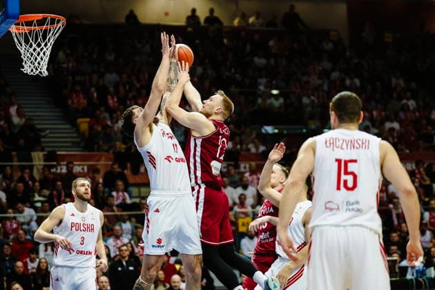GDYNIA 01.03.2026 KOSZYKOWKA KOSZKADRA REPREZENTACJA POLSKI MECZ POLSKA - LOTWA ELIMINACJE MISTRZOSTW SWIATA 2027 - - - MEN BASKETBALL POLISH national team, Nationalteam WORLD CUP SERIES QUALIFIERS GAME POLAND - LATVIA NZ Dominik Olejniczak , Arturs Strautins , FOT. WOJCIECH FIGURSKI 058SPORT.PL NEWSPIX.PL --- newspix.pl 