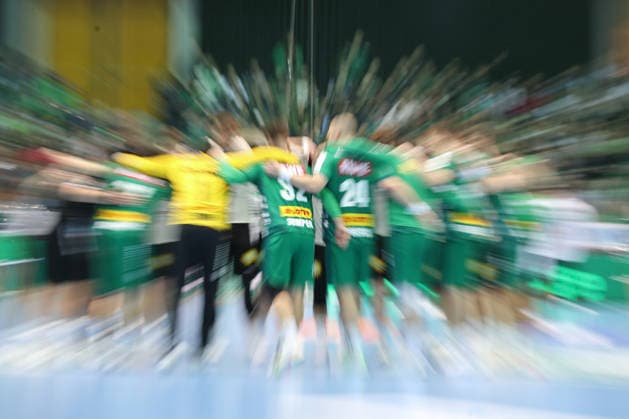 Handball DAIKIN HBL, SC DHfK Leipzig Bergischer HC 01 03 2026 Handball team of SC DHfK Leipzig, team, team circle zoom effect, creative, symbolic image, feature, background handball, DAIKIN HBL, 1 Bundesliga, season 2025 2026, 23 match day SC DHfK Leipzig vs Bergischer HC on 01 03 2026 in the Quarterback Immobilien Arena Leipzig Copyright: xBEAUTIFULxSPORTS JanxKaeferx