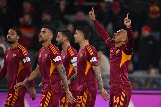 CALCIO - Serie A - AS Roma vs Juventus FC Donyell Malen of A.S. Roma celebrates after scoring the goal of 3-1 during the 27th day of the Serie A Championship between A.S. Roma and Juventus F.C. at the Olympic Stadium on March 1, 2026 in Rome, Italy. Rome Italy  Copyright: xIPAxSport ABACAx