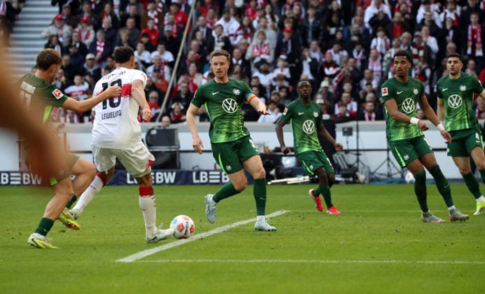 01 03 26 VfB Stuttgart VfL Wolfsburg Germany, Stuttgart, 01 03 2026, Football, Bundesliga, Season 2025 2026, VfB Stuttgart VfL Wolfsburg 4 0 Jamie Leweling VfB Stuttgart Goal 2 0 Leweling