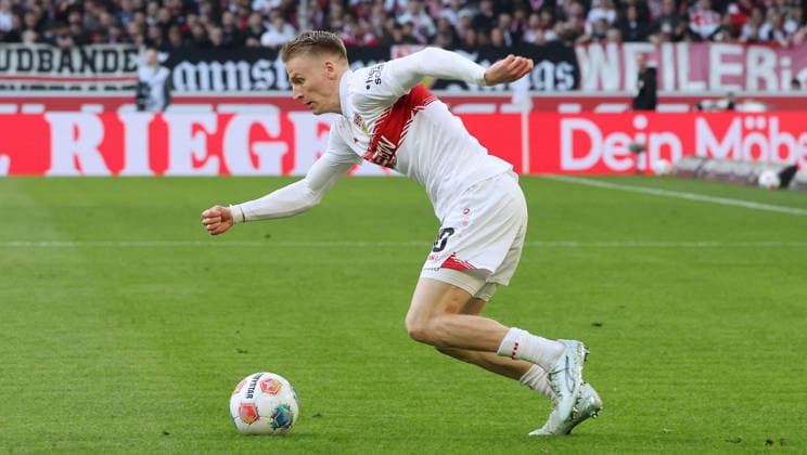Stuttgart, Soccer Bundesliga, Matchday 20, VfB Stuttgart vs VfL Wolfsburg, Chris Führich VfB