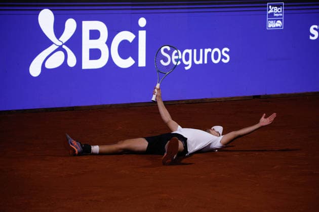 Chile Open 2026 ATP, Tennis Herren 250) FINAL Luciano Darderi of Italy wins the singles final match against Yannick Hanfmann of Germany at the Chile Open 2026 (ATP 250) held at Court Central of San Carlos de Apoquindo in Santiago, Chile, on March 1, 2026. SANTIAGO Chile  Copyright: xReinaldoxUbillax originalFilename:ubilla-notitle260301_npUym.jpg