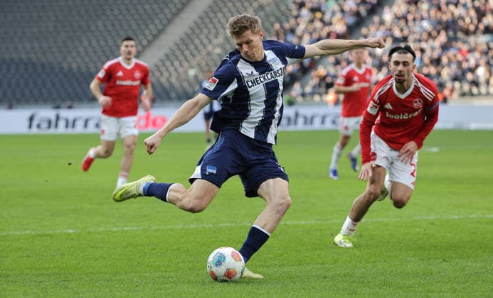 Luca Schuler on the ball, Berkay Yilmaz duel Match scene Action Sport Soccer Football DFL 2 Bundesliga Men 24 Matchday Season 2025 2026 01 03 2026 Hertha BSC Berlin vs 1 FC Nürnberg FCN DFL regulations prohibit any use of photographs as image sequences and or quasi video