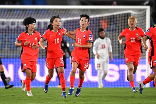 SOCCER ASIAN CUP SOUTH KOREA IRAN, Kim Hyeri of Korea Republic (R) reacts after scoring a penalty goal during the AFC Women™s Asian Cup Group A match between South Korea and Iran at Robina Stadium on the Gold Coast, Monday, March 2, 2026. ( NO ARCHIVING, EDITORIAL USE ONLY GOLD COAST QUEENSLAND AUSTRALIA  Copyright: xDAVExHUNTx 20260302121974018592