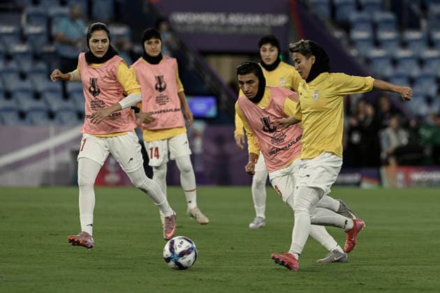 2nd March 2026, Robina Stadium, Gold Coast, Queensland, Australia; AFC Women s Asian Cup, Iran versus South Korea; the Islamic Republic of Iran warms up before kick off  NigelxOwen