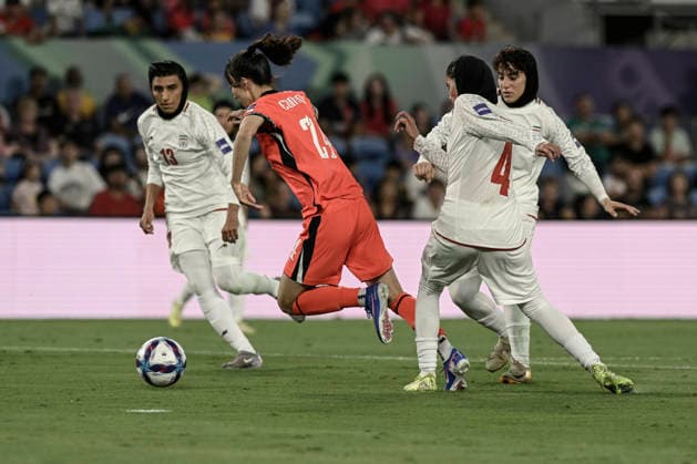 2nd March 2026, Robina Stadium, Gold Coast, Queensland, Australia; AFC Women s Asian Cup, Iran versus South Korea; Lee Eun-young of Korea Republic is tripped by Melika Motevalli of the Islamic Republic of Iran inside the penalty area  NigelxOwen