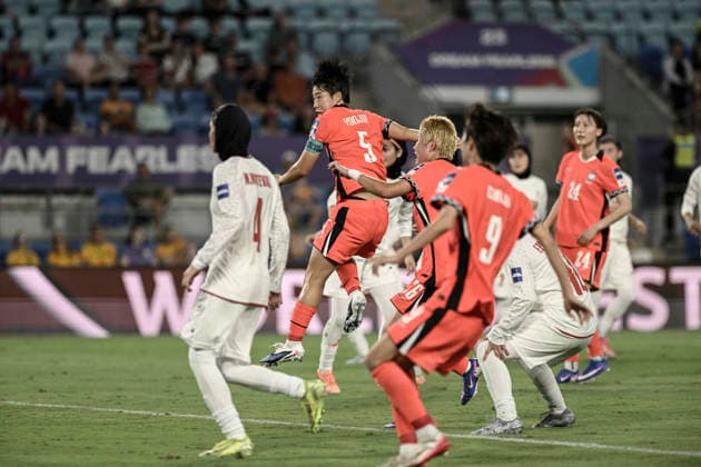 2nd March 2026, Robina Stadium, Gold Coast, Queensland, Australia; AFC Women s Asian Cup, Iran versus South Korea; Ko Yoo-jin of Korea Republic watches her goal bound header  NigelxOwen Content restricted for UK based newspaper