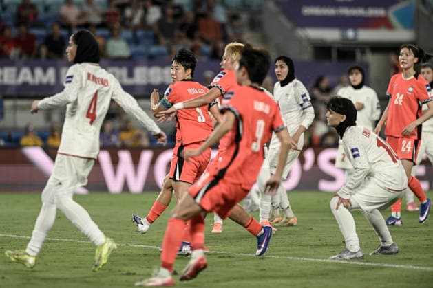 FuÃŸball, Frauen, Asien Cup, SÃ¼dkorea - Iran #4 2nd March 2026, Robina Stadium, Gold Coast, Queensland, Australia; AFC Women s Asian Cup, Iran versus South Korea; Ko Yoo-jin of Korea Republic watches her goal bound header  NigelxOwen