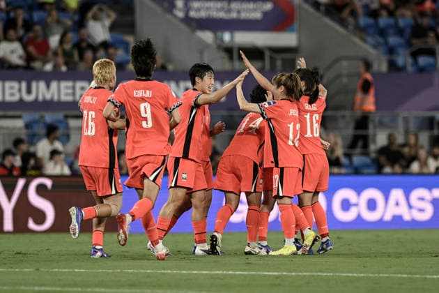 FuÃŸball, Frauen, Asien Cup, SÃ¼dkorea - Iran #4 2nd March 2026, Robina Stadium, Gold Coast, Queensland, Australia; AFC Women s Asian Cup, Iran versus South Korea; Ko Yoo-jin of Korea Republic celebrates with teammates after scoring to make it 3-0 in the 75th minute  NigelxOwen