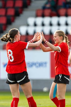 WOMEN SOCCER - U19, AUT vs FIN test match VIENNA,AUSTRIA,02.MAR.26 - WOMEN SOCCER - OEFB Under-19 international test match, Austria vs Finland. Image shows the rejoicing of Greta Spinn and Denise Lueger (AUT).  GEPAxpictures xPhilippxBrem