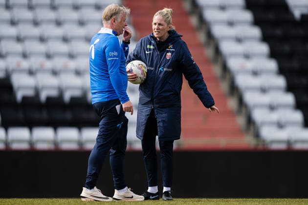 260302 Head coach Gemma Grainger of the Norwegian women™s national football team during a training session on March 2, 2026 in Vienna Photo Marius Simensen BILDBYRAN Cop 238 bbeng dam fifa women s world cup qualifier football fotball fotball norge norway practice soccer training trening träning  Copyright: MARIUSxSIMENSEN BB260302BB367