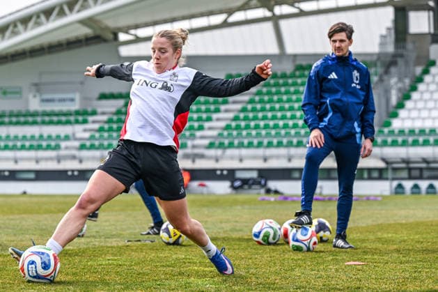 SOCCER WOMEN UEFA QUALIFIERS B4 MD-1 ISRAEL VS BELGIUM Elena Dhont (13) of Belgium pictured during a women football training session MD-1 before the game between the national teams of Israel and Belgium, called the Red Flames, on the first match day in League B Group B4 in the league stage of the 2026-27 UEFA Women s European Qualifiers competition , on Monday 2 March 2026 in Budapest , Hungary . PHOTO SPORTPIX Stijn Audooren Budapest BSC Stadium - Budaors Hungary  Copyright: xSportpix.bex xStijnxAudoorenxStijnxAudoorenx
