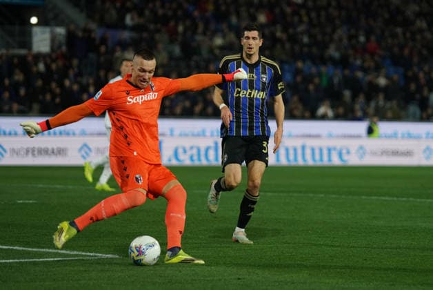 Bologna s Lukasz Skorupski ....During the Serie A soccer match between Pisa and Bologna at the Cetilar Arena Romeo Anconetani Stadium in Pisa; Center West Italy; monday March 02; 2026 ; Soccer  Copyright: xAlessandroxLaxRocca LaPressex