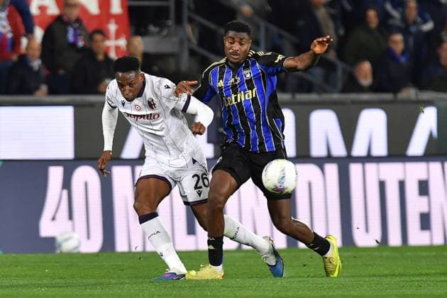 CALCIO - Serie A - Pisa SC vs Bologna FC Jhon Janer Lucumi Bonilla (Bologna) Rafiu Adekunle Durosinmi (Pisa) during Pisa SC vs Bologna FC, Italian soccer Serie A match in Pisa, Italy, March 02 2026 Pisa Italy  Copyright: xIPAxSport ABACAx