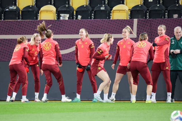 02 03 2026, xgrfx, Soccer World Cup Qualification , Germany Women Press Conference, Final Training f l Lisanne Gräwe, Camilla Küver, Vivien Endemann, Laura Freigang, Sarai Linder, Giulia Gwinn, Larissa Mühlhaus, Rebecca Knaak German Women National Team DFL DFB REGULATIONS PROHIBIT ANY USE OF PHOTOGRAPHS as IMAGE SEQUENCES and or QUASI VIDEO Dresden