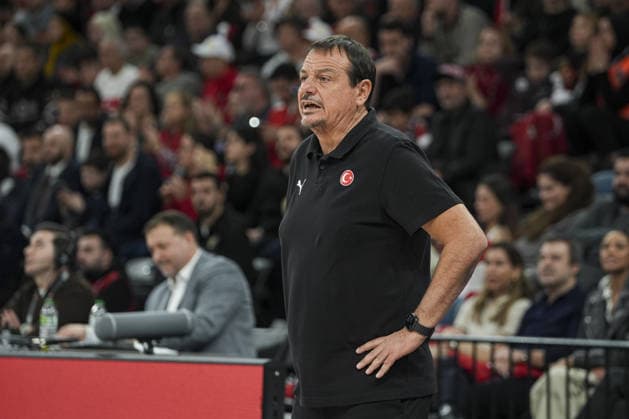 Turkiye v Serbia - FIBA Basketball World Cup 2027 European Qualifiers ISTANBUL, TURKIYE - MARCH 02: Turkiye head coach Ergin Ataman watches the FIBA Basketball World Cup 2027 European Qualifiers First Round Group C match between Turkiye and Serbia at the Basketball Development Center in Istanbul, Turkiye, on March 02, 2026. Arife Karakum Anadolu Istanbul Turkey. Editorial use only. Please get in touch for any other usage.  Copyright: x2026xAnadoluxArifexKarakumx