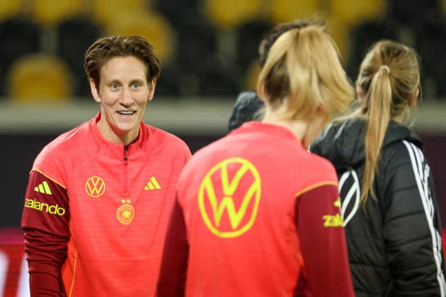 Dresden, Germany 02 March 2026 Preparation for the womens World Cup qualifier Germany vs Slovenia Final training in Dresden In the picture goalkeeper Ann Katrin Berger Germany Copyright: HMBxMedia MadeleinexFantini