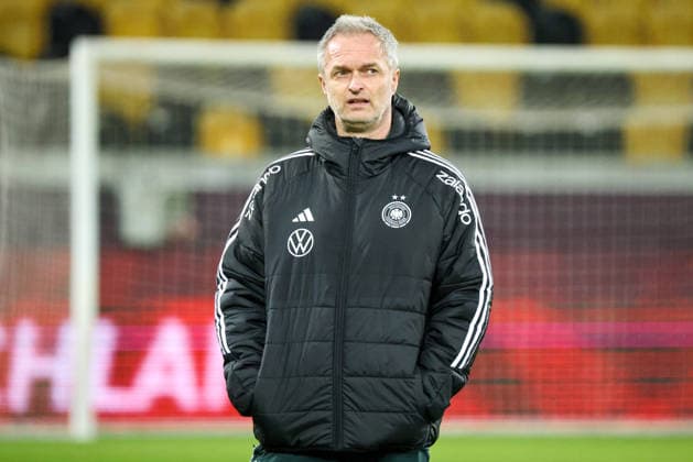 Dresden, Germany 02 March 2026 Preparation for the womens World Cup qualifier Germany vs Slovenia Final training in Dresden In the picture national coach Christian Wück Wueck Germany Copyright: HMBxMedia MadeleinexFantini