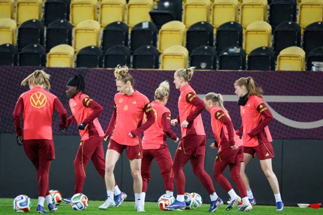 Dresden, Germany 02 March 2026 Preparation for the womens World Cup qualifier Germany vs Slovenia Final training in Dresden In the picture The players of the German womens national soccer team at the final training session in Dresden Copyright: HMBxMedia MadeleinexFantini