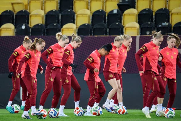 Dresden, Germany 02 March 2026 Preparation for the womens World Cup qualifier Germany vs Slovenia Final training in Dresden In the picture The players of the German womens national soccer team at the final training session in Dresden Copyright: HMBxMedia MadeleinexFantini