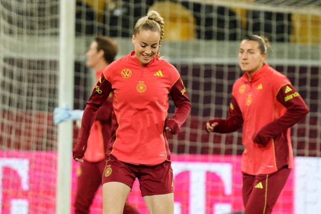 Dresden, Germany 02 March 2026 Preparation for the womens World Cup qualifier Germany vs Slovenia Final training in Dresden Pictured Giulia Gwinn Germany Copyright: HMBxMedia MadeleinexFantini