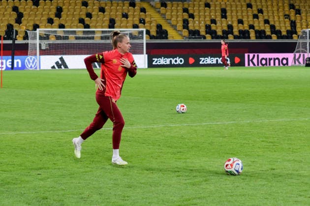 02 03 2026, xgrfx, Soccer World Cup Qualification , Germany Women Press Conference, Final Training v l Vivien Endemann German Women National Team DFL DFB REGULATIONS PROHIBIT ANY USE OF PHOTOGRAPHS as IMAGE SEQUENCES and or QUASI VIDEO Dresden