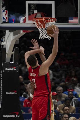 Houston Rockets vs Washington Wizards - NBA, Basketball Herren, USA WASHINGTON DC, UNITED STATES - MARCH 2 :Alperen Sengun (28) of Houston Rockets in action during the NBA basketball game between Houston Rockets and Washington Wizards at the Capital One Arena on March 2, 2026 in Washington DC, United States. Celal Gunes Anadolu Washington DC United States. Editorial use only. Please get in touch for any other usage.  Copyright: x2026xAnadoluxCelalxGunesx