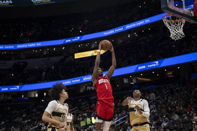 Houston Rockets vs Washington Wizards - NBA, Basketball Herren, USA WASHINGTON DC, UNITED STATES - MARCH 2 : Kyshawn George (18) and Bub Carrington (7) of Washington Wizards in action against Amen Thompson (1) of Houston Rockets during the NBA basketball game between Houston Rockets and Washington Wizards at the Capital One Arena on March 2, 2026 in Washington DC, United States. Celal Gunes Anadolu Washington DC United States. Editorial use only. Please get in touch for any other usage.  Copyright: x2026xAnadoluxCelalxGunesx