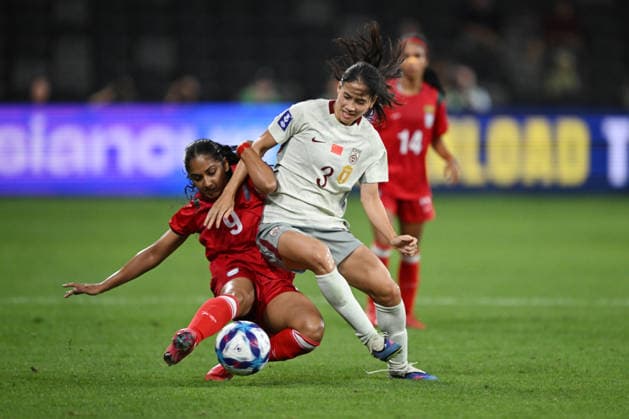 SOCCER ASIAN CUP CHINA BANGLADESH, Rania Sidiqi Anika of Bangladesh and Chen Qiaozhu of China compete for the ball during the AFC Women™s Asian Cup Group B match between China and Bangladesh at CommBank Stadium in Sydney, Tuesday, March 3, 2026. ( NO ARCHIVING, EDITORIAL USE ONLY SYDNEY NEW SOUTH WALES AUSTRALIA  Copyright: xDEANxLEWINSx 20260303131203206357