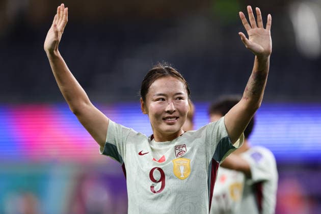 Wurigumula of China thanks the fans during the AFC Womens Asian Cup 2026 match between China PR Women and Bangladesh Women at Western Sydney Stadium, Sydney, Australia on 3 March 2026. Copyright: xPeterxDovganx 44610091