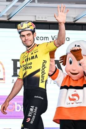 Belgian Wout Van Aert of Team Visma-Lease a Bike pictured at the start of the Ename Samyn Classic one day cycling race, 203,8km from Quaregnon to Dour on Tuesday 03 March 2026. MAARTENxSTRAETEMANS  x166319799x