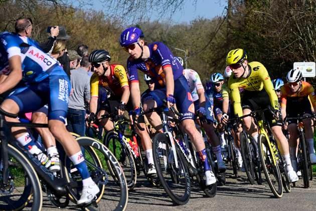 Ename Grand Prix Le Samyn 2026 Cycling Race DOUR, BELGIUM - MARCH 03 : rider of team Team Picnic PostNL during the 58th edition of Ename Grand Prix Le Samyn an UCI Class 1.1 one day cycling road race for Men Elite of km with start in Quaregnon and finish in Dour on March 3, 2026 in Dour, Belgium, 03 03 2026 ( Motordriver Kenny Verfaillie - Dour Belgium  Copyright: xJanxDexMeuleneirx