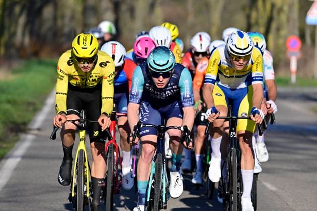 Ename Grand Prix Le Samyn 2026 Cycling Race DOUR, BELGIUM - MARCH 03 : rider of team Bahrain - Victorious during the 58th edition of Ename Grand Prix Le Samyn an UCI Class 1.1 one day cycling road race for Men Elite of km with start in Quaregnon and finish in Dour on March 3, 2026 in Dour, Belgium, 03 03 2026 ( Motordriver Kenny Verfaillie - Dour Belgium  Copyright: xJanxDexMeuleneirx