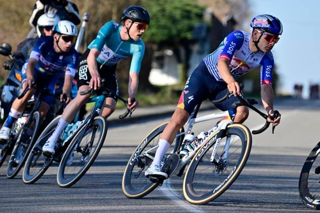 Ename Grand Prix Le Samyn 2026 Cycling Race DOUR, BELGIUM - MARCH 03 : rider of team Red Bull BORA - hansgrohe during the 58th edition of Ename Grand Prix Le Samyn an UCI Class 1.1 one day cycling road race for Men Elite of km with start in Quaregnon and finish in Dour on March 3, 2026 in Dour, Belgium, 03 03 2026 ( Motordriver Kenny Verfaillie - Dour Belgium  Copyright: xJanxDexMeuleneirx