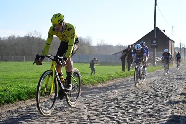 Ename Grand Prix Le Samyn 2026 Cycling Race DOUR, BELGIUM - MARCH 03 : Mattio Pietro (ITA) of Team Visma I Lease a Bike during the 58th edition of Ename Grand Prix Le Samyn an UCI Class 1.1 one day cycling road race for Men Elite of km with start in Quaregnon and finish in Dour on March 3, 2026 in Dour, Belgium, 03 03 2026 ( Motordriver Kenny Verfaillie - Dour Belgium  Copyright: xJanxDexMeuleneirx
