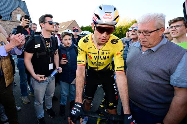 Ename Grand Prix Le Samyn 2026 Cycling Race DOUR, BELGIUM - MARCH 03 : Van Aert Wout (BEL) of Team Visma I Lease a Bike after the 58th edition of Ename Grand Prix Le Samyn an UCI Class 1.1 one day cycling road race for Men Elite of km with start in Quaregnon and finish in Dour on March 3, 2026 in Dour, Belgium, 03 03 2026 ( Motordriver Kenny Verfaillie - Dour Belgium  Copyright: xJanxDexMeuleneirx
