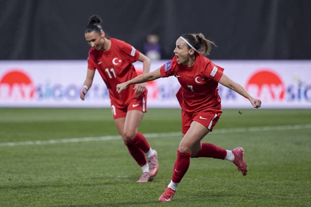 Turkiye v Malta - FIFA Women’s World Cup 2027 European Qualifiers ISTANBUL, TURKIYE - MARCH 03: Arzu Karabulut (R) of Turkiye celebrates after scoring during the FIFA Women’s World Cup 2027 European Qualifiers League B Group 2 match between Turkiye and Malta at Pendik Stadium in Istanbul, Turkiye, on March 03, 2026. Arife Karakum Anadolu Istanbul Turkey. Editorial use only. Please get in touch for any other usage.  Copyright: x2026xAnadoluxArifexKarakumx