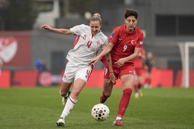 Turkiye v Malta - FIFA Women’s World Cup 2027 European Qualifiers ISTANBUL, TURKIYE - MARCH 03: Kader Hancar (R) of Turkiye in action against Emma Lipman (L) of Malta during the FIFA Women’s World Cup 2027 European Qualifiers League B Group 2 match at Pendik Stadium in Istanbul, Turkiye on March 03, 2026. Arife Karakum Anadolu Istanbul Turkey. Editorial use only. Please get in touch for any other usage.  Copyright: x2026xAnadoluxArifexKarakumx