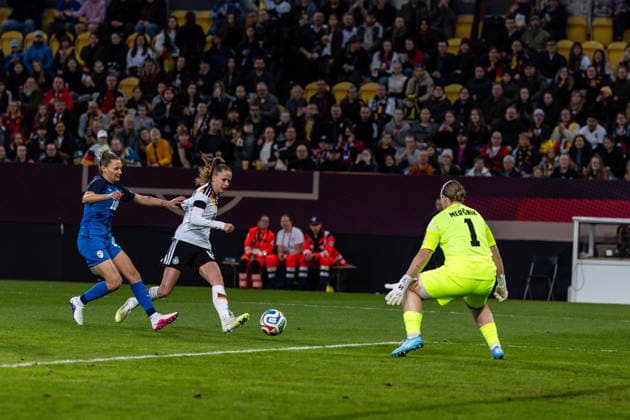 GER, UEFA Qualifying for the FIFA Womens World Cup 2027, Germany Slovenia 03 03 2026, Rudolf Harbig Stadium, Dresden, GER, UEFA Qualifying for the FIFA Womens World Cup 2027, Germany Slovenia Vivien Endemann Germany 8 with the 1 0 against Zala MerÅ¡nik Slovenia 1 Â nordphotoxGmbHxx xAlexanderxTrienitz nph00051