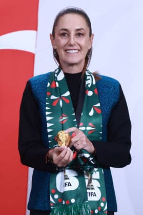 The FIFA World Cup, WM, Weltmeisterschaft, Fussball Trophy at Claudia Sheinbaum s press conference, PK, Pressekonferenz in Mexico MEXICO CITY, MEXICO - MARCH 03: Mexican President Claudia Sheinbaum poses with a replica of the FIFA World Cup Trophy after her daily press conference, at the National Palace, in Mexico City, Mexico on March 03, 2026. The FIFA World Cup Trophy continues its journey through Mexico as part of the official Trophy Tour. Daniel Cardenas Anadolu Mexico City Mexico. Editorial use only. Please get in touch for any other usage. Copyright: x2026xAnadoluxDanielxCardenasx