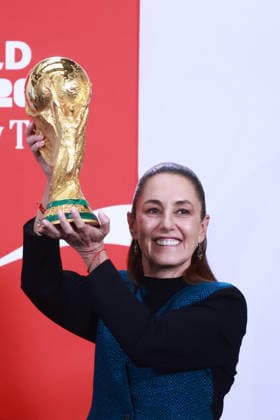 The FIFA World Cup, WM, Weltmeisterschaft, Fussball Trophy at Claudia Sheinbaum s press conference, PK, Pressekonferenz in Mexico MEXICO CITY, MEXICO - MARCH 03: Mexican President Claudia Sheinbaum poses with the FIFA World Cup Trophy after her daily press conference, at the National Palace, in Mexico City, Mexico on March 03, 2026. The FIFA World Cup Trophy continues its journey through Mexico as part of the official Trophy Tour. Daniel Cardenas Anadolu Mexico City Mexico. Editorial use only. Please get in touch for any other usage. Copyright: x2026xAnadoluxDanielxCardenasx
