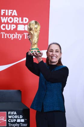 The FIFA World Cup, WM, Weltmeisterschaft, Fussball Trophy at Claudia Sheinbaum s press conference, PK, Pressekonferenz in Mexico MEXICO CITY, MEXICO - MARCH 03: Mexican President Claudia Sheinbaum poses with the FIFA World Cup Trophy after her daily press conference, at the National Palace, in Mexico City, Mexico on March 03, 2026. The FIFA World Cup Trophy continues its journey through Mexico as part of the official Trophy Tour. Daniel Cardenas Anadolu Mexico City Mexico. Editorial use only. Please get in touch for any other usage. Copyright: x2026xAnadoluxDanielxCardenasx