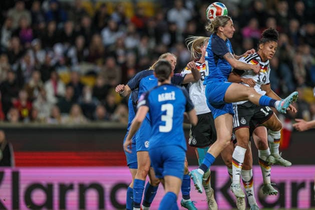 GER, Dresden, Germany vs Slovenia, International match, Football, FIFA, 2026 2027 season, World Cup Qualification, Rudolf Harbig Stadium, 1 Matchday in picture f l Kaja KoroÅ¡ec Slovenia Women 6 , Shekiera Martinez Germany Women 14 , Kopfbal DFB DFL REGULATIONS PROHIBIT ANY USE OF PHOTOGRAPHS AS IMAGE SEQUENCES AND OR QUASI VIDEO, 03 03 2026 Copyright: HMBxMedia HendrikxHamelau