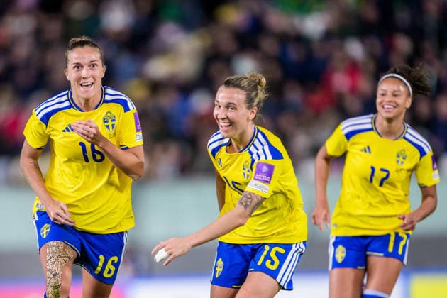 260303 Filippa Angeldahl and Julia Zigiotti Olme of Sweden celebrate after 0 1 during the Women s FIFA World Cup Qualifier football match between between Italy and Sweden on March 3, 2026 in Reggio Calabria Photo Ludvig Thunman BILDBYRAN code LT LT0780 fotboll football soccer fotball vm kval kval fifa womens world cup qualifier qualifier italien italy sverige sweden dam bbeng jubel  Copyright: LUDVIGxTHUNMAN BB260303LT063