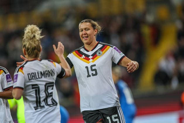 GER, Dresden, Germany vs Slovenia, international match, football, FIFA, 2026 2027 season, World Cup qualification, Rudolf Harbig Stadium, 1 matchday in picture Linda Dallmann Germany Women 16 , goal, jubilation and joy, emotions, Goal scored, emotions, Gol, Slovenija, veselje, 3 0, Larissa Mühlhaus Germany Women 15 DFB DFL REGULATIONS PROHIBIT ANY USE OF PHOTOGRAPHS AS IMAGE SEQUENCES AND OR QUASI VIDEO, 03 03 2026 Copyright: HMBxMedia HendrikxHamelau