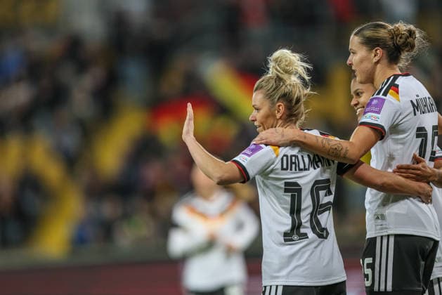 GER, Dresden, Germany vs Slovenia, international match, football, FIFA, 2026 2027 season, World Cup qualification, Rudolf Harbig Stadium, 1 matchday in picture Linda Dallmann Germany Women 16 , goal, jubilation and joy, emotions, Goal scored, emotions, Gol, Slovenija, veselje, 3 0, Larissa Mühlhaus Germany Women 15 DFB DFL REGULATIONS PROHIBIT ANY USE OF PHOTOGRAPHS AS IMAGE SEQUENCES AND OR QUASI VIDEO, 03 03 2026 Copyright: HMBxMedia HendrikxHamelau