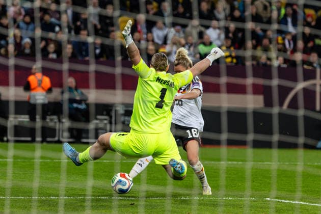 GER, UEFA Qualifying for the FIFA Womens World Cup 2027, Germany Slovenia 03 03 2026, Rudolf Harbig Stadium, Dresden, GER, UEFA Qualifying for the FIFA Womens World Cup 2027, Germany Slovenia Linda Dallmann Germany 16 with the 3 0 against Zala MerÅ¡nik Slovenia 1 Â nordphotoxGmbHxx xAlexanderxTrienitz nph00051