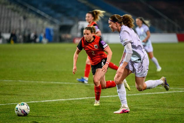260303 Chiara Anna D™Angelo of Austria and Signe Gaupset of Norway during the FIFA Women s World Cup Qualifier football match between Austria and Norway on March 3, 2026 in Vienna Photo Marius Simensen BILDBYRAN COP 238 MM0059 bbeng dam vm kval vm kvalifisering kvinner vm kvalik football fotball fotball landskamp soccer fifa world cup qualifier norge norway austria osterrike  Copyright: MARIUSxSIMENSEN BB260303BB221