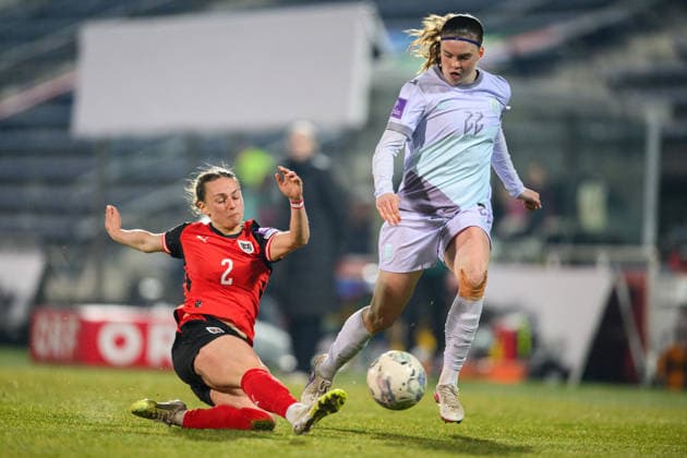 260303 Chiara Anna D™Angelo of Austria and Signe Gaupset of Norway during the FIFA Women s World Cup Qualifier football match between Austria and Norway on March 3, 2026 in Vienna Photo Marius Simensen BILDBYRAN COP 238 MM0059 bbeng dam vm kval vm kvalifisering kvinner vm kvalik football fotball fotball landskamp soccer fifa world cup qualifier norge norway austria osterrike  Copyright: MARIUSxSIMENSEN BB260303BB226